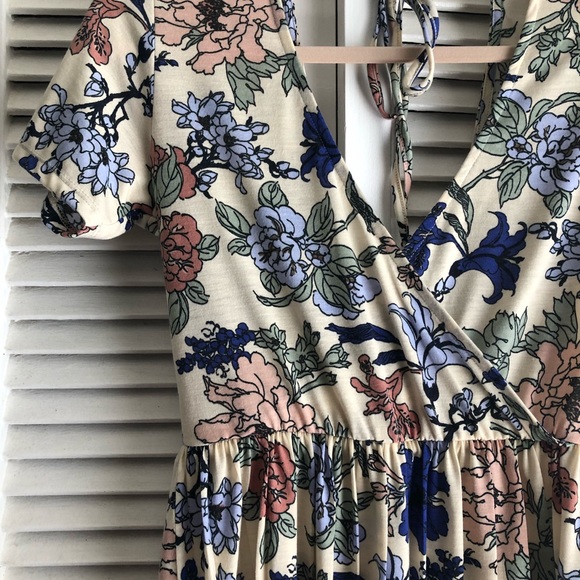 ASOS floral wrap midi dress - Picture 2 of 3